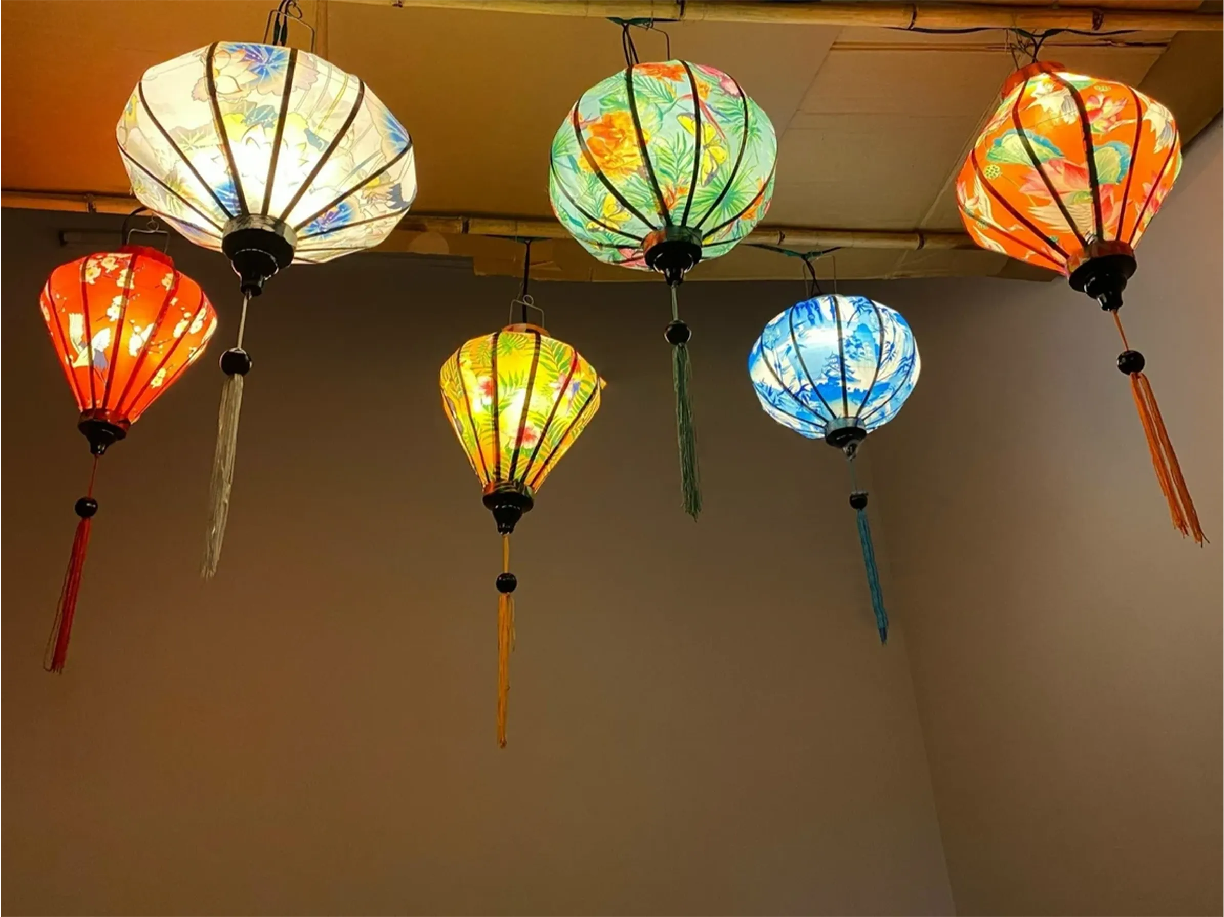 Set of 6 Hoi An Waterproof Lanterns 35cm, Floral Pattern, Wedding & Patio Hanging Decor