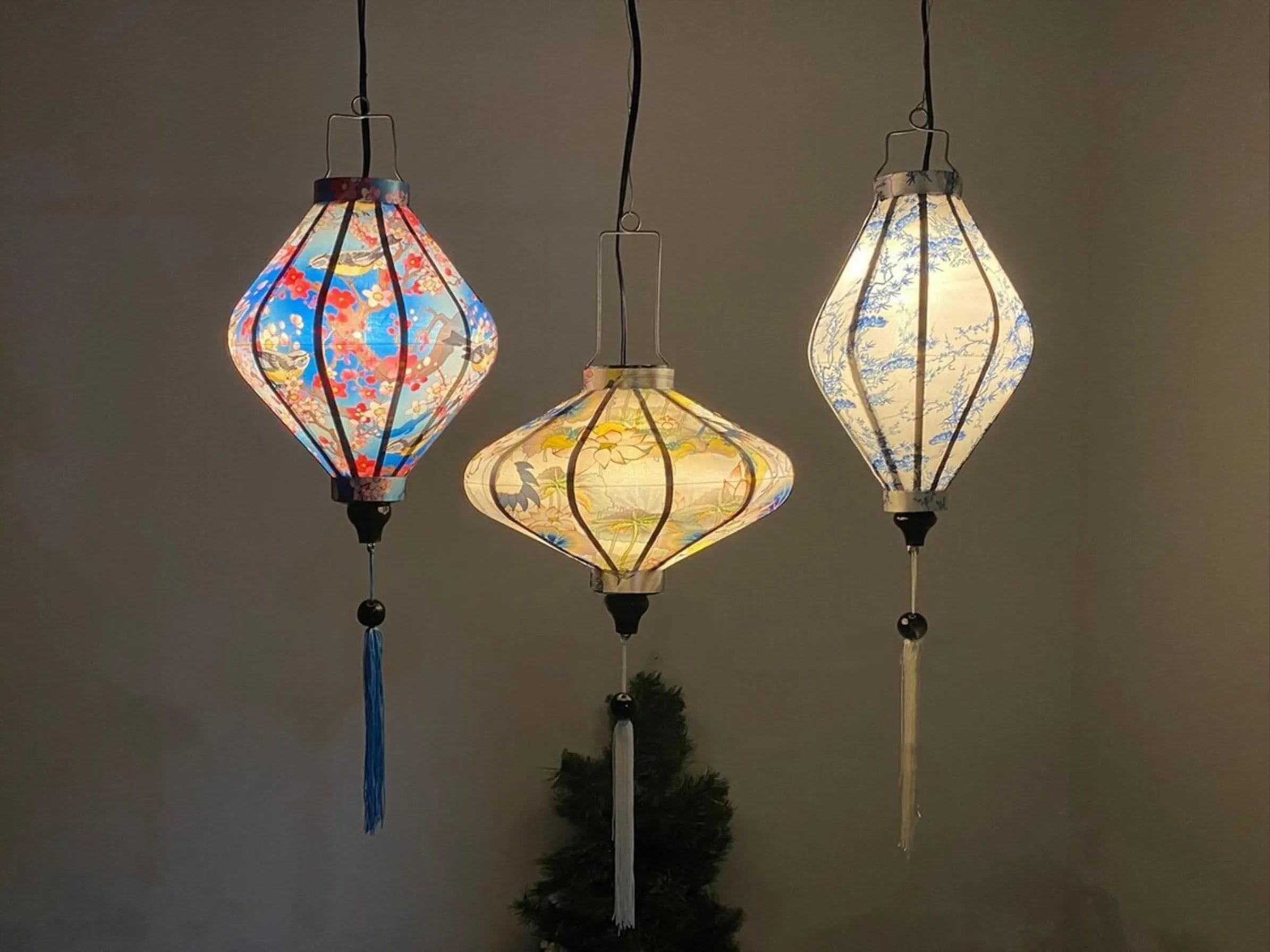 Set of 3 Hoi An Waterproof Lanterns 35cm, Wedding & Patio Decoration, Outdoor Hanging Decor